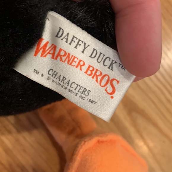 1987 Daffy, duck, plush 13 inches - Picture 5 of 7